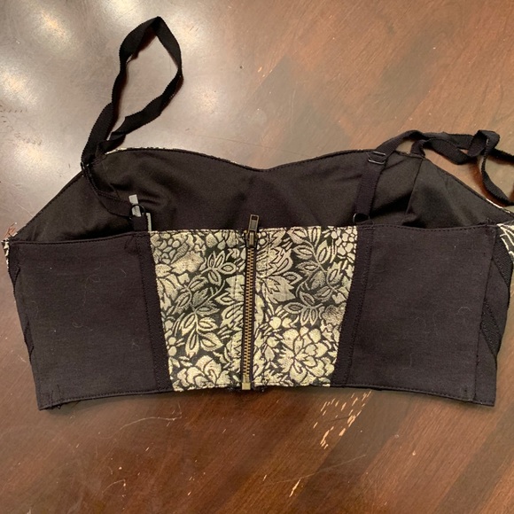 Kimchi Blue Top - Picture 2 of 3